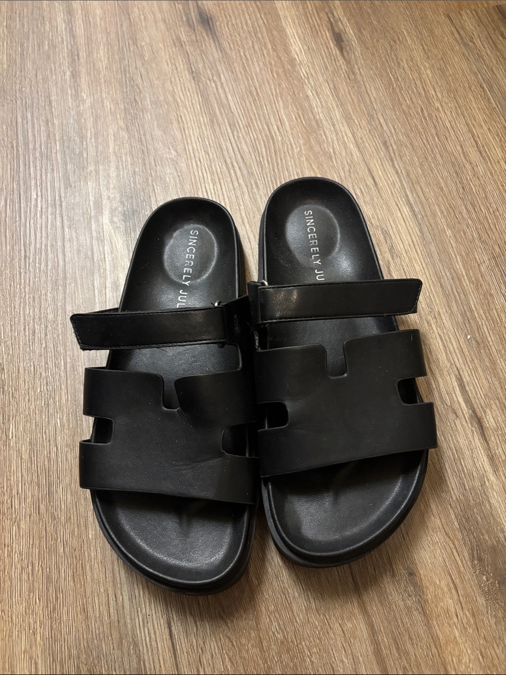 Sincerly Jules womans Black Double-Strap Slide Sandals